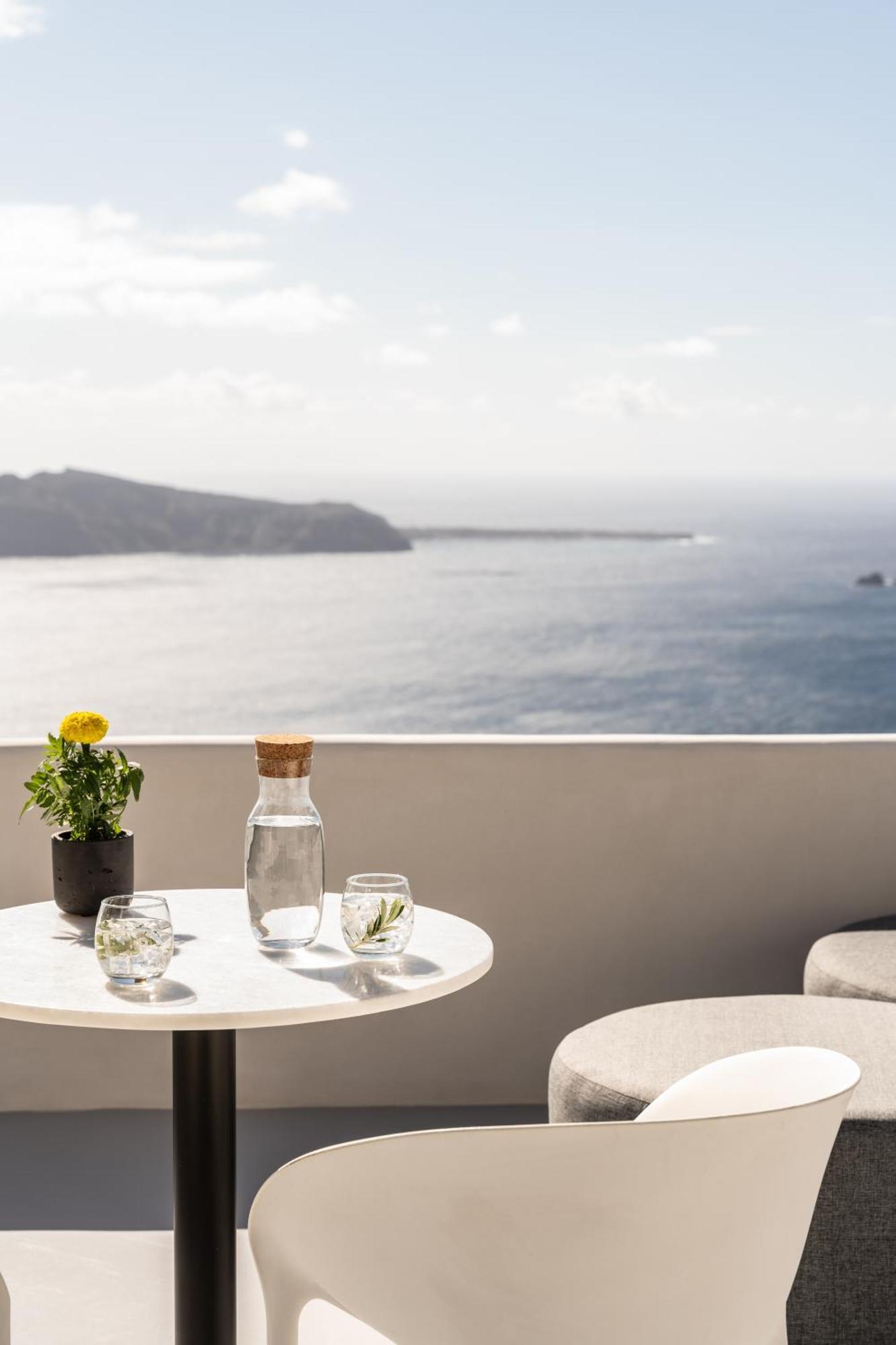 Deluxe Double Room Caldera View